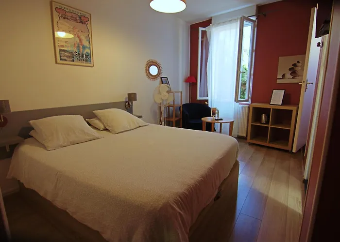 酒店 L'arbousier *