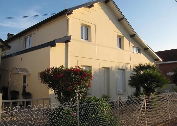 L'arbousier 酒店 *